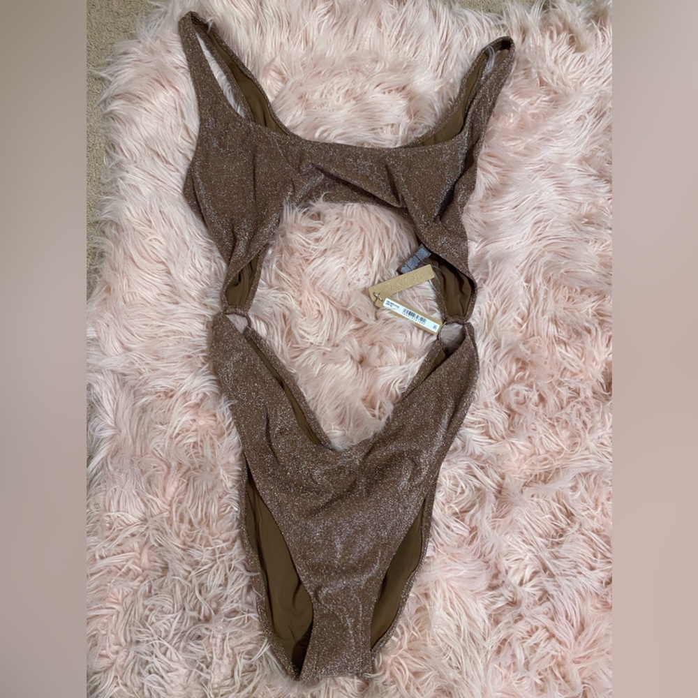SKIMS Bathing Suit 4X Never Been Worn